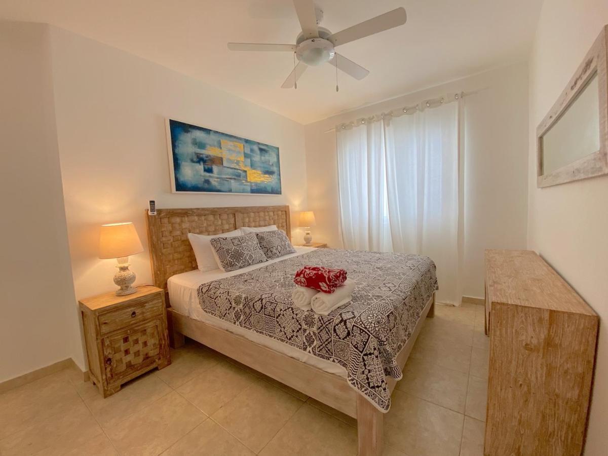 Los Corales Villas And Suites - Beach Club, Spa, Restaurants Punta Cana Exterior photo
